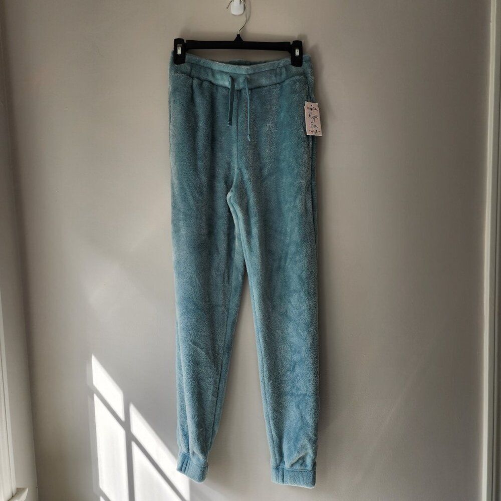 HIPPIE ROSE Juniors' XS Faux-fur Jogger Pants In Winter Sky